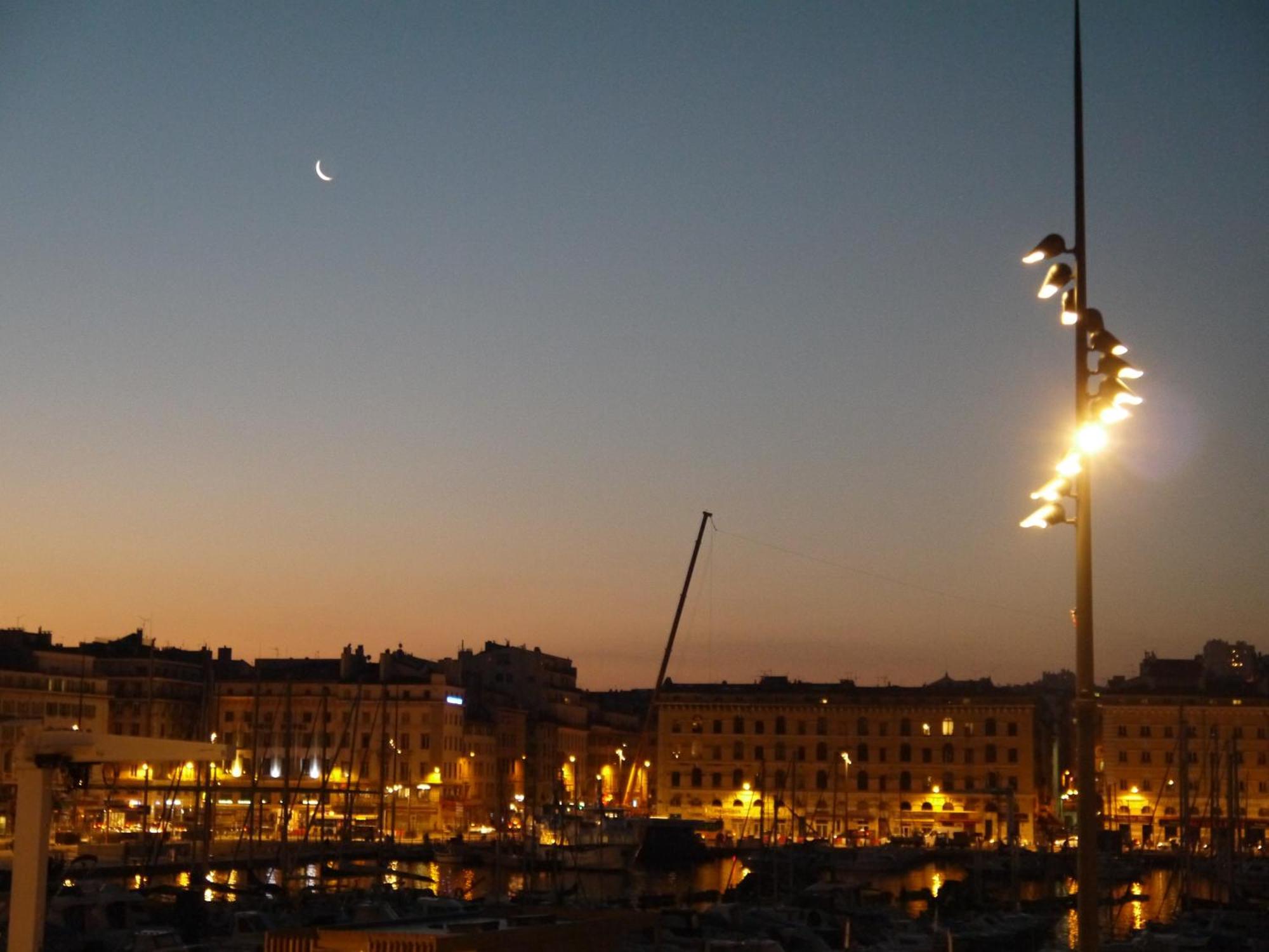 Hotel Belle-vue Vieux-port 3*